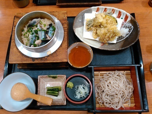 150927-サンマの釜飯-1.jpg
