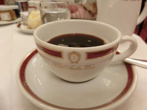151222-ウィーンのカフェ・ザッハーで朝食-18.jpg