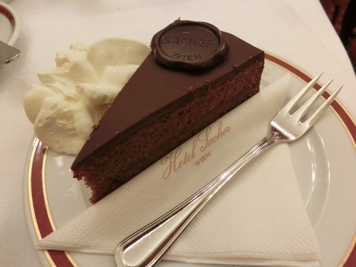 151222-ウィーンのカフェ・ザッハーで朝食-19.jpg