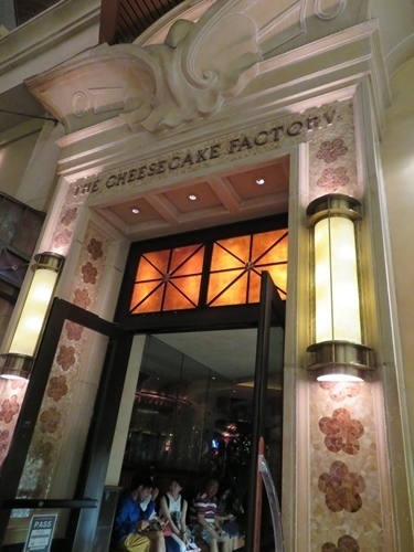 170521-ハワイ旅行 ロイヤルハワイアンセンター ステーキとチーズケーキ-6.jpg